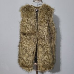 Xhilaration Women's‎ Faux Fur/ Multi-Colored Sweater Vest XXL